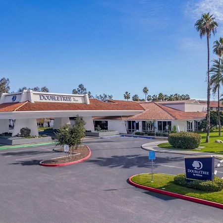 DoubleTree by Hilton Bakersfield Hotell Eksteriør bilde