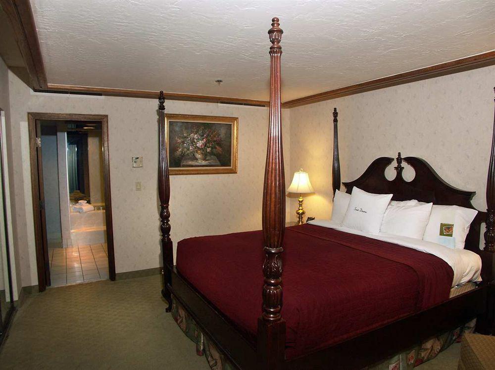DoubleTree by Hilton Bakersfield Hotell Rom bilde