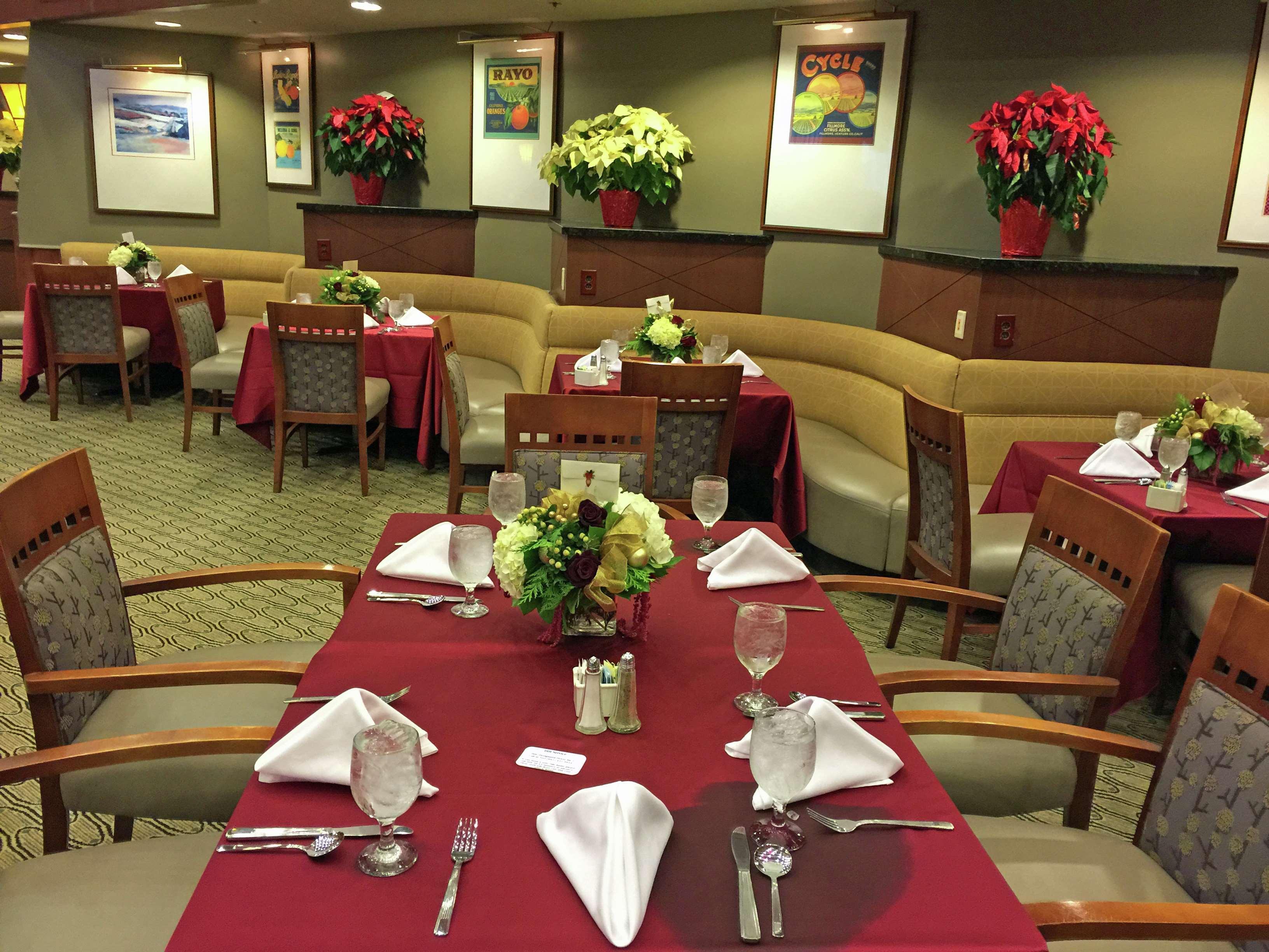 DoubleTree by Hilton Bakersfield Hotell Eksteriør bilde